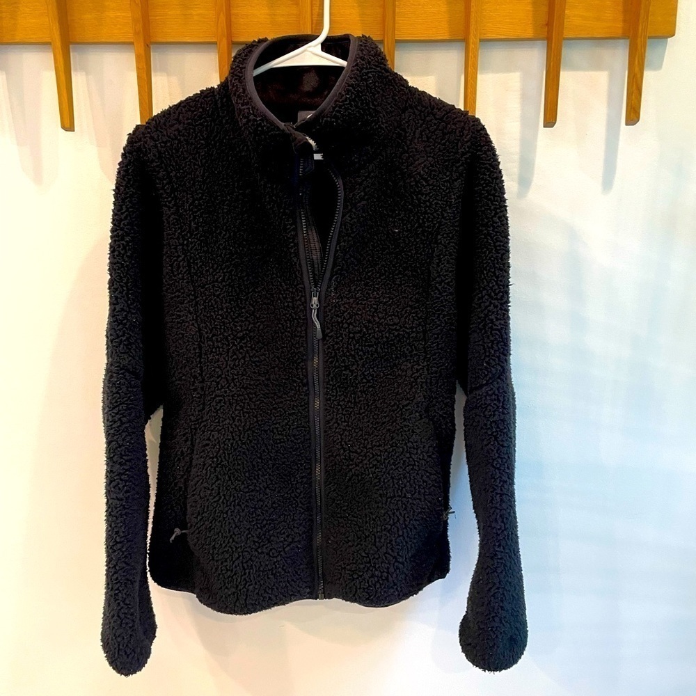 Champion Sherpa-Style Jacket Black Sz Large​​​​​​​​​​
